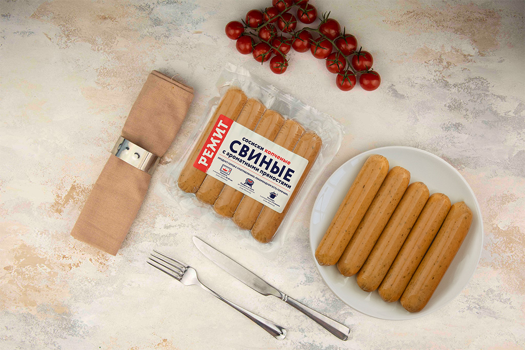Сосиски Свиные копченые с ароматными пряностями в/у (шт. 260 г)