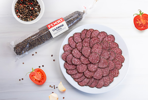 НОВИНКА - КОЛБАСА САЛЯМИ В ПЕРЦЕ