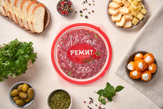 Нарезка колбаса Salsa с/к ГМС (шт. 80 г) тарелка