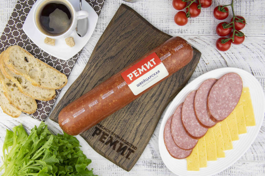 Колбаса полукопченая «Швейцарская»