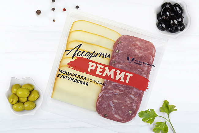 Нарезка Ассорти Моцарелла копченая и Бургундская с/в гмс (шт. 100 г)