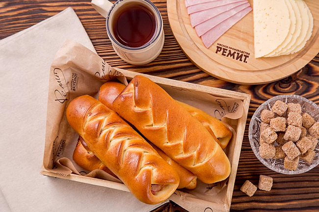 Косичка с мясными деликатесами и моцареллой 130гр.